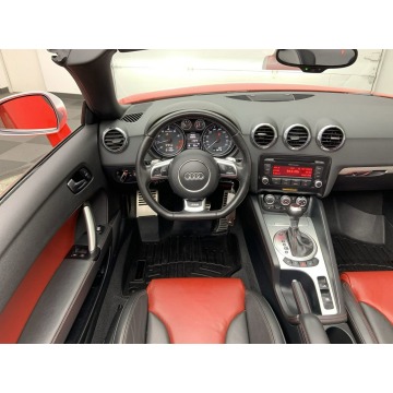 Audi TT S  Kabriolet 2013,  2.0 benzyna, automat - Na sprzedaż za 81 180 zł - Katowice - zdjęcie 9