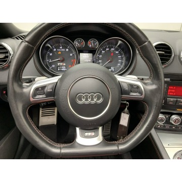 Audi TT S  Kabriolet 2013,  2.0 benzyna, automat - Na sprzedaż za 81 180 zł - Katowice - zdjęcie 10