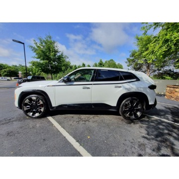 BMW XM  SUV 2024,  4.4 hybryda, automat - Na sprzedaż za 548 580 zł - Katowice - zdjęcie 4