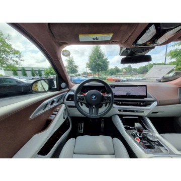 BMW XM  SUV 2024,  4.4 hybryda, automat - Na sprzedaż za 548 580 zł - Katowice - zdjęcie 10