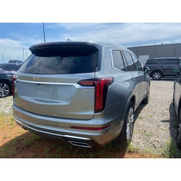 Cadillac   SUV 2023,  3.6 benzyna, automat - Na sprzedaż za 200 490 zł - Katowice - zdjęcie 4