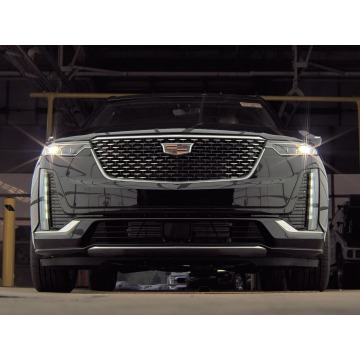 Cadillac   SUV 2024,  3.6 benzyna, automat - Na sprzedaż za 247 242 zł - Katowice - zdjęcie 3