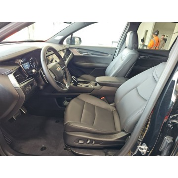 Cadillac   SUV 2024,  3.6 benzyna, automat - Na sprzedaż za 254 364 zł - Katowice - zdjęcie 9