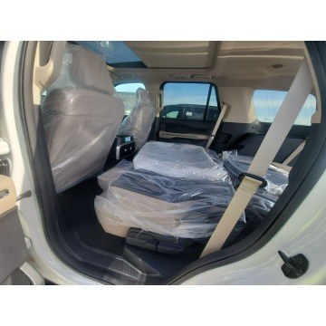 Ford Expedition  SUV 2024,  3.5 benzyna, automat - Na sprzedaż za 268 632 zł - Katowice - zdjęcie 11