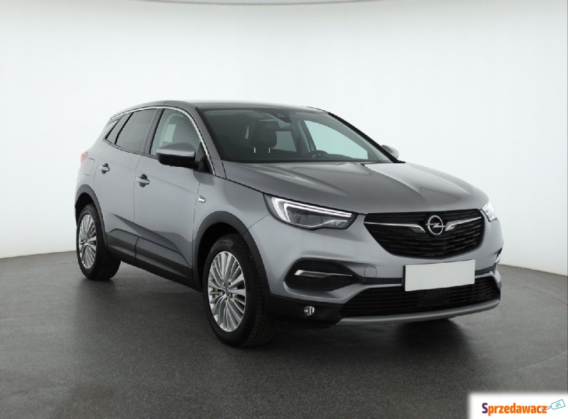 Opel   SUV 2017,  1.2 benzyna - Na sprzedaż za 66 999 zł - Piaseczno