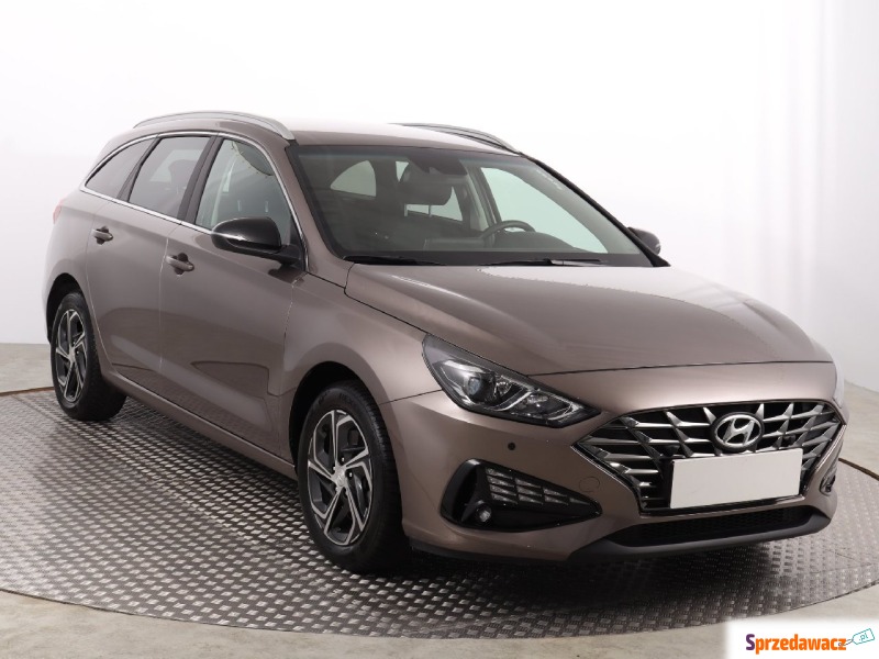 Hyundai i30  Kombi 2023,  1.0 benzyna - Na sprzedaż za 67 885 zł - Katowice