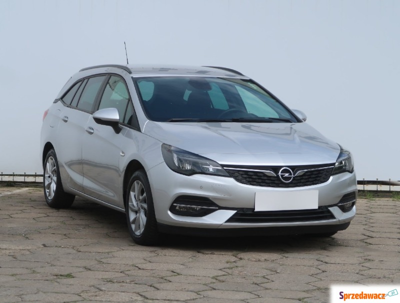 Opel Astra  Kombi 2020,  1.2 benzyna - Na sprzedaż za 38 210 zł - Łódź