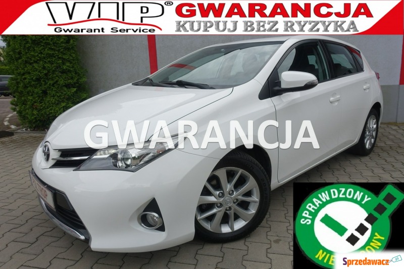 Toyota Auris  Hatchback 2013,  1.4 diesel - Na sprzedaż za 33 900 zł - Częstochowa