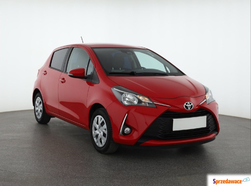 Toyota Yaris  Hatchback 2019,  1.5 benzyna - Na sprzedaż za 53 999 zł - Piaseczno