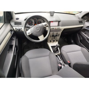 Opel Astra 2007,  1.6 benzyna - Na sprzedaż za 8 300,00 zł - Toruń - zdjęcie 6