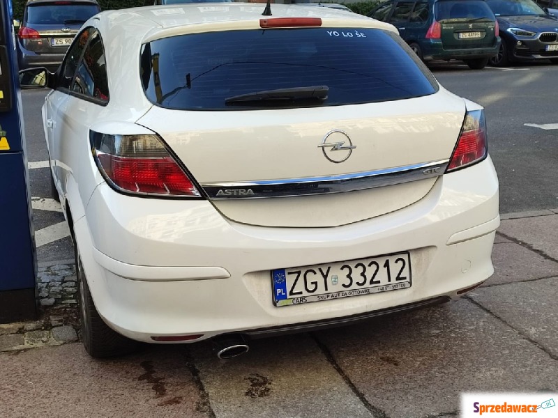 Opel Astra  Coupe/Sportowy 2010,  1.6 benzyna - Na sprzedaż za 18 000 zł - Szczecin