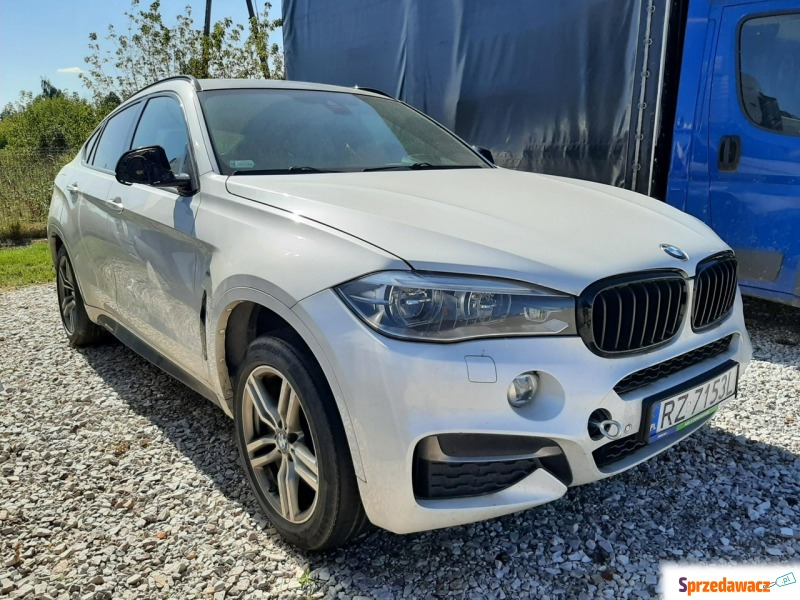 BMW X6  SUV 2015,  3.0 diesel - Na sprzedaż za 77 736 zł - Komorniki