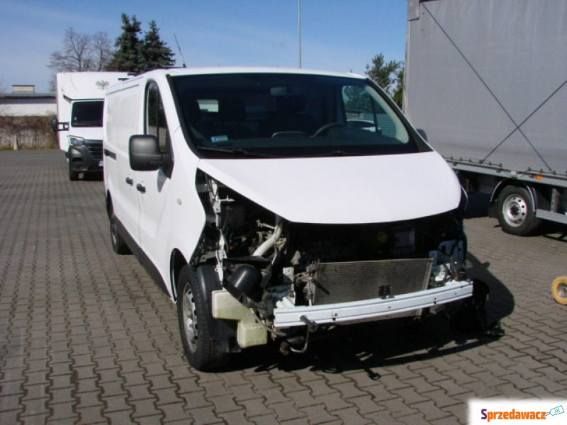 Opel Vivaro 2015,  1.6 diesel - Na sprzedaż za 19 653 zł - Komorniki
