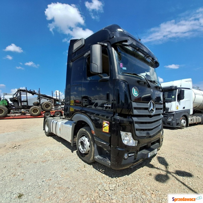 Mercedes Actros - 2019 - Ciągniki siodłowe - Komorniki