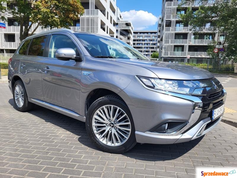 Mitsubishi OUTLANDER 2019 prod. Plug-in-Hybrid... - Samochody osobowe - Warszawa