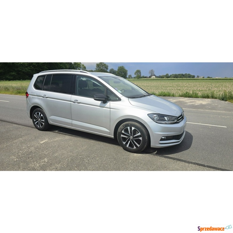 Volkswagen Touran  Hatchback 2020,  1.5 benzyna - Na sprzedaż za 69 900 zł - Pleszew