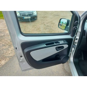 Fiat Qubo  Minivan/Van 2011,  1.3 diesel - Na sprzedaż za 14 900 zł - Dolna Grupa - zdjęcie 9