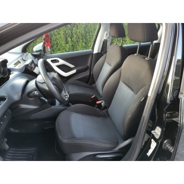 Peugeot 208  Hatchback 2019,  1.2 benzyna - Na sprzedaż za 31 900 zł - Jatutów - zdjęcie 9