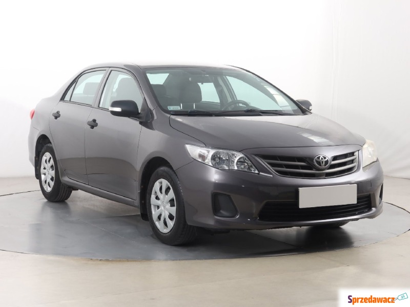 Toyota Corolla  Liftback 2010,  1.6 benzyna - Na sprzedaż za 22 999 zł - Katowice