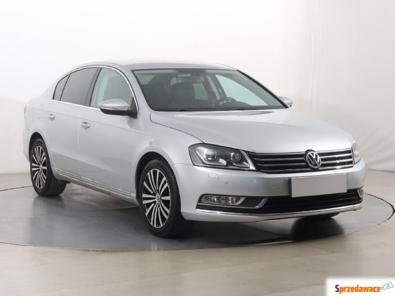 Volkswagen Passat  Liftback 2014,  1.4 benzyna - Na sprzedaż za 46 999 zł - Katowice