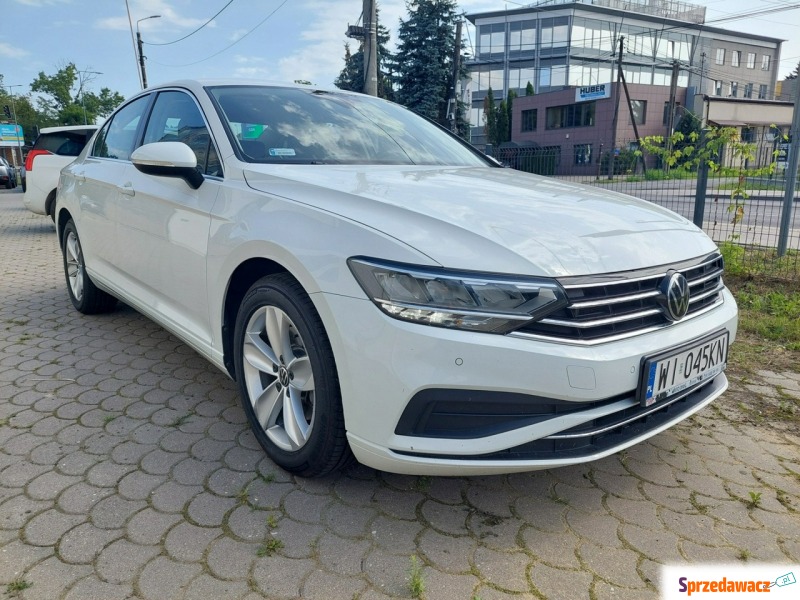 Volkswagen Passat  Sedan/Limuzyna 2020,  2.0 benzyna - Na sprzedaż za 86 961 zł - Komorniki