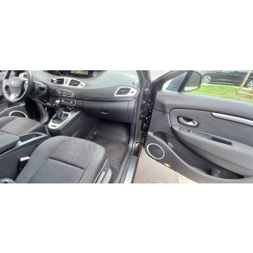 Renault Scenic  Hatchback 2009,  2.0 benzyna+LPG, automat - Na sprzedaż za 22 700 zł - Warszawa - zdjęcie 8