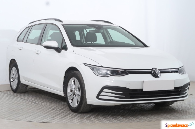 Volkswagen Golf  Kombi 2021,  1.0 benzyna - Na sprzedaż za 62 600 zł - Gdynia