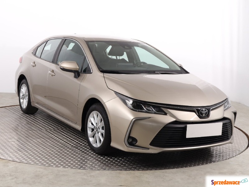 Toyota Corolla  Liftback 2022,  1.5 benzyna - Na sprzedaż za 63 413 zł - Katowice