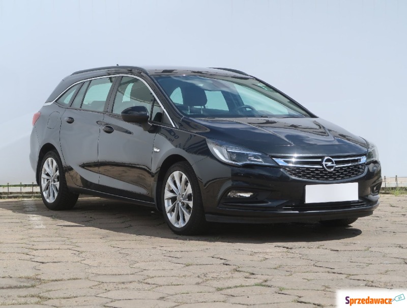 Opel Astra  Kombi 2016,  1.4 benzyna - Na sprzedaż za 48 999 zł - Łódź