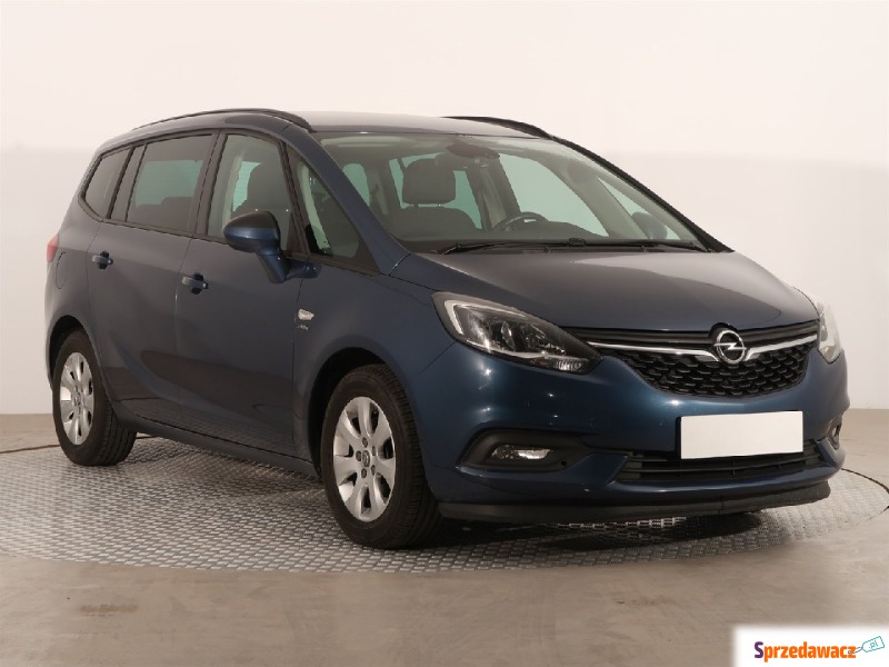 Opel Zafira  SUV 2017,  1.6 diesel - Na sprzedaż za 32 519 zł - Bielany Wrocławskie