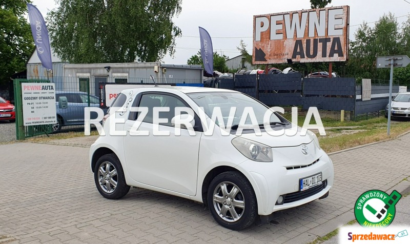 Toyota iQ  Hatchback 2009,  1.0 benzyna - Na sprzedaż za 19 900 zł - Przyszowice