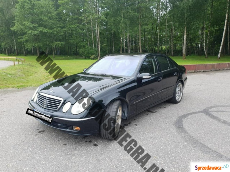 Mercedes - Benz E-klasa  Sedan/Limuzyna 2002,  3.5 benzyna - Na sprzedaż za 27 850 zł - Kiczyce