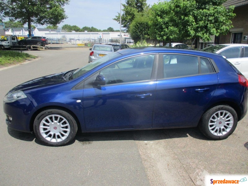 Fiat Bravo  Hatchback 2010,  1.4 - Na sprzedaż za 13 500 zł - Malutkie