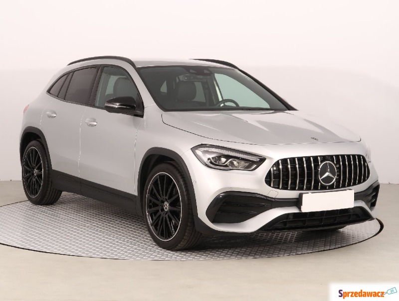 Mercedes - Benz GLA-klasa  SUV 2020,  1.4 benzyna - Na sprzedaż za 144 999 zł - Warszawa