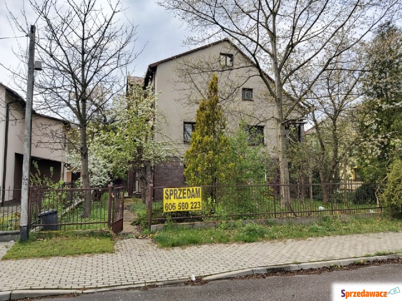 Sprzedam dom Stoczek Łukowski -  wolnostojący jednopiętrowy,  pow.  300 m2,  działka:   564 m2