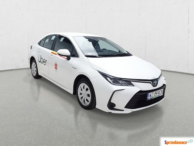 Toyota Corolla  Sedan/Limuzyna 2021,  1.8 hybryda - Na sprzedaż za 48 339 zł - Komorniki