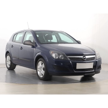 Opel Astra 1.6 16V (116KM), 2011