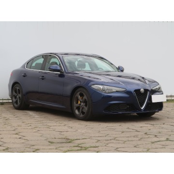 Alfa Romeo Giulia 2.0 Turbo (200KM), 2016