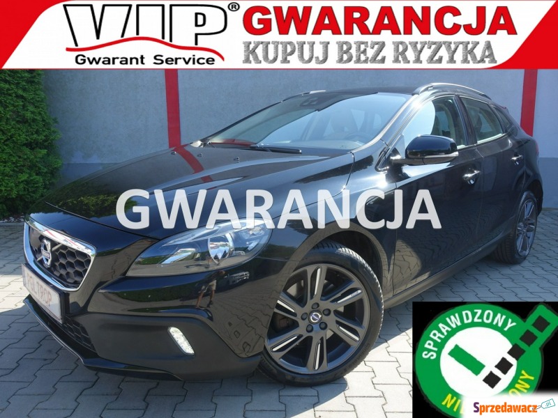 Volvo V40  Hatchback 2016,  2.0 benzyna - Na sprzedaż za 58 900 zł - Częstochowa