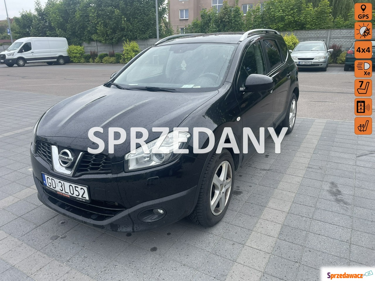 Nissan Qashqai+2 2010