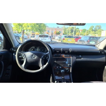 Mercedes - Benz   Kombi 2004,  1.8 benzyna - Na sprzedaż za 13 900 zł - Częstochowa - zdjęcie 8