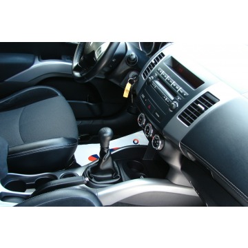 Mitsubishi Outlander  SUV 2010,  2.0 benzyna - Na sprzedaż za 29 900 zł - Piła - zdjęcie 12