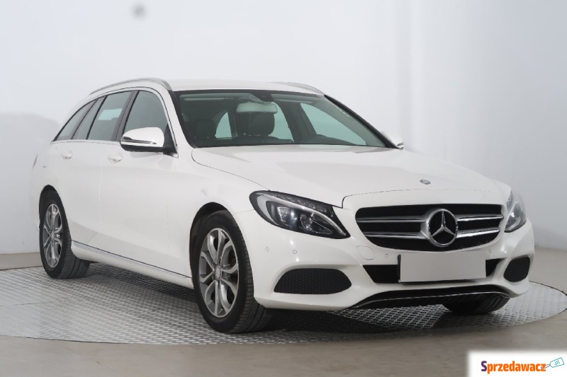 Mercedes - Benz C-klasa  Kombi 2016,  1.6 benzyna - Na sprzedaż za 82 999 zł - Katowice