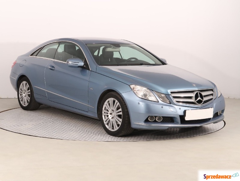 Mercedes - Benz E-klasa  Coupe/Sportowy 2009,  1.8 benzyna - Na sprzedaż za 47 999 zł - Częstochowa