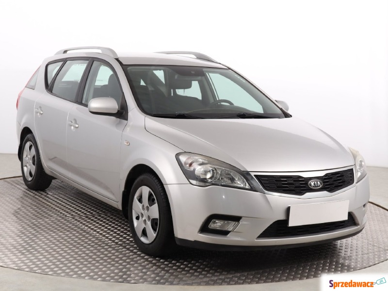 Kia Ceed  Kombi 2010,  1.6 diesel - Na sprzedaż za 20 999 zł - Katowice