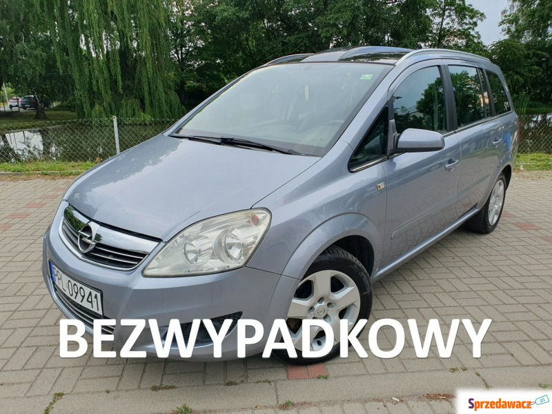 Opel Zafira  Minivan/Van 2008,  2.2 benzyna - Na sprzedaż za 17 400 zł - Zielona Łąka