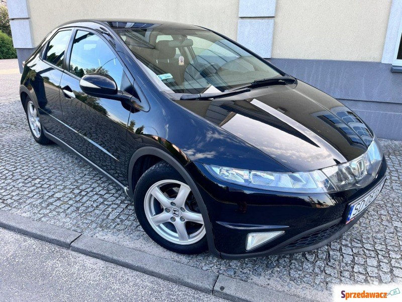 Honda Civic  Hatchback 2007,  1.8 benzyna - Na sprzedaż za 13 900 zł - Chlewice