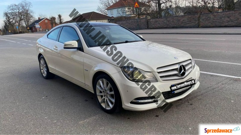 Mercedes - Benz C-klasa  Coupe/Sportowy 2011,  1.8 benzyna - Na sprzedaż za 45 000 zł - Kiczyce