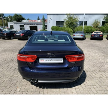 Jaguar XE  Sedan/Limuzyna 2017,  2.0 diesel, automat - Na sprzedaż za 85 899 zł - Kraków - zdjęcie 7