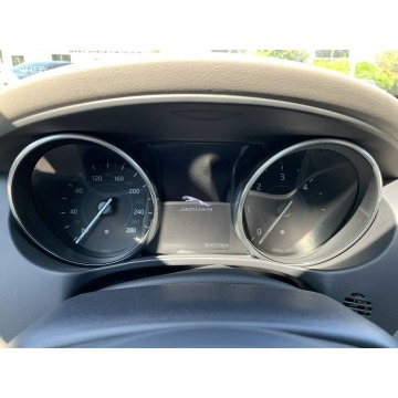 Jaguar XE  Sedan/Limuzyna 2017,  2.0 diesel, automat - Na sprzedaż za 85 899 zł - Kraków - zdjęcie 10